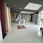 Eames plastic side chair